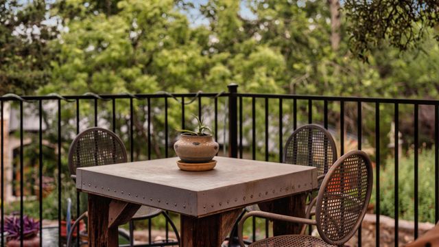 521 Rancho Grande DR, Wimberley, TX 78676