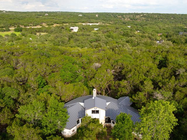 521 Rancho Grande DR, Wimberley, TX 78676
