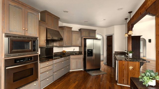 521 Rancho Grande DR, Wimberley, TX 78676