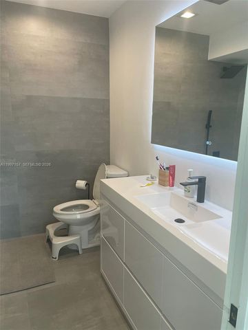 3720 NE 167th St 39, North Miami Beach, FL 33160