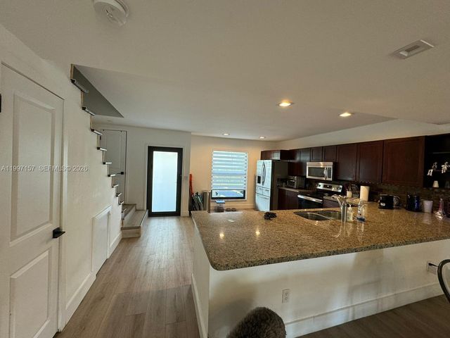 3720 NE 167th St 39, North Miami Beach, FL 33160