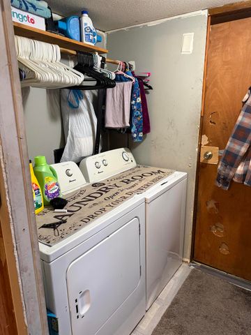 4290 Winesap Lane, Wheatfield, IN 46392