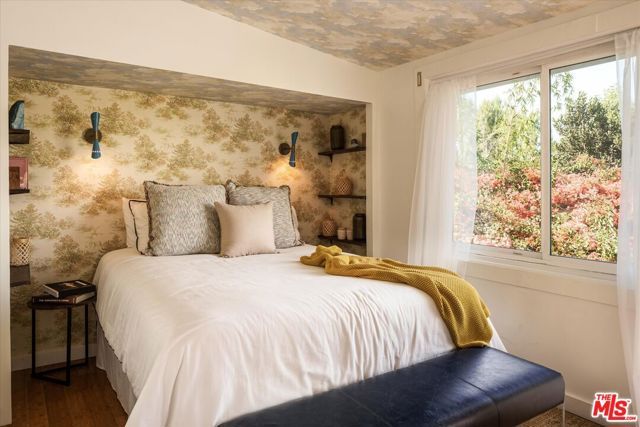 1741 Kent Street, Los Angeles, CA 90026