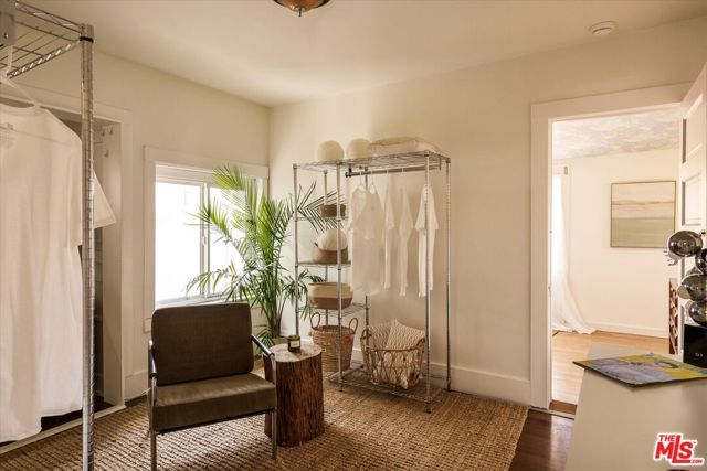 1741 Kent Street, Los Angeles, CA 90026