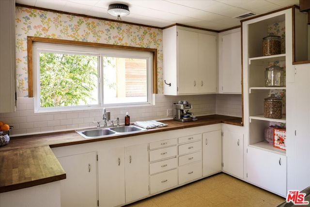 1741 Kent Street, Los Angeles, CA 90026