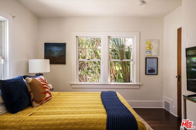 1741 Kent Street, Los Angeles, CA 90026