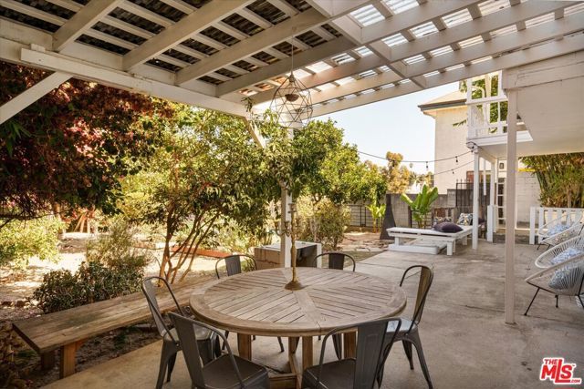 1741 Kent Street, Los Angeles, CA 90026