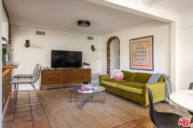 1741 Kent Street, Los Angeles, CA 90026