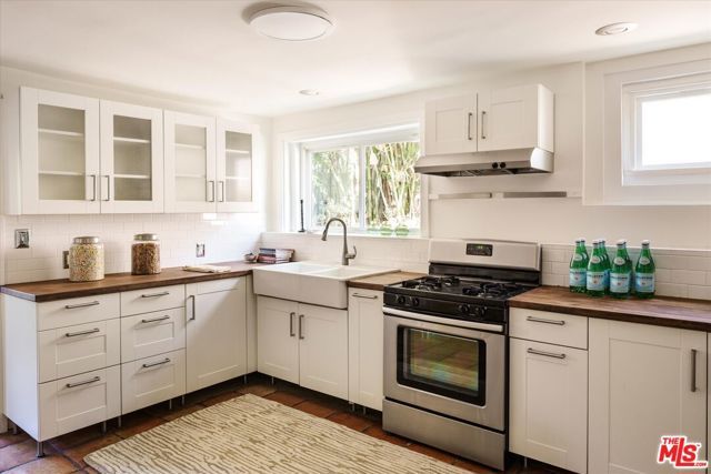 1741 Kent Street, Los Angeles, CA 90026