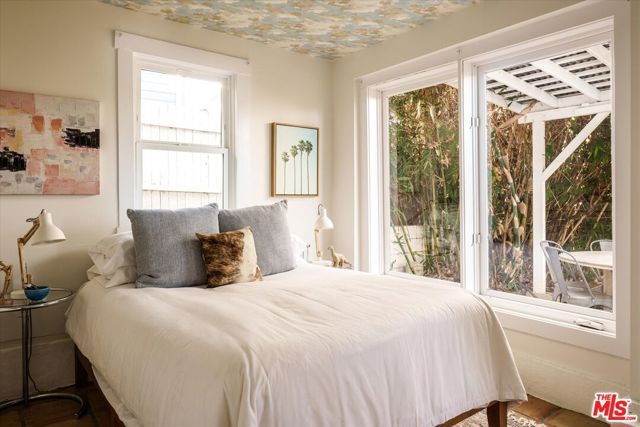 1741 Kent Street, Los Angeles, CA 90026