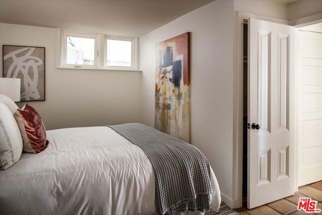 1741 Kent Street, Los Angeles, CA 90026