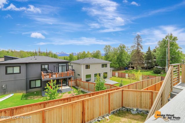 5466 Sandhill Loop, Anchorage, AK 99502