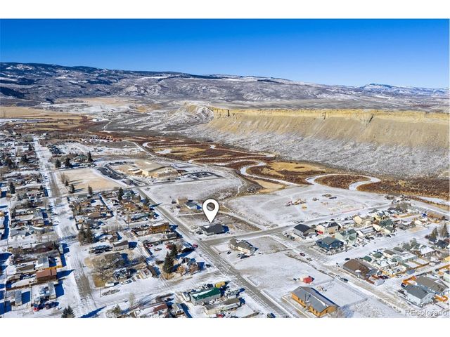 925 Jackson Ave, Kremmling, CO 80459