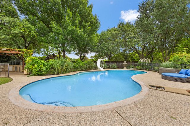 8 Park Place, Mansfield, TX 76063