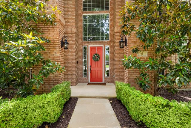 8 Park Place, Mansfield, TX 76063