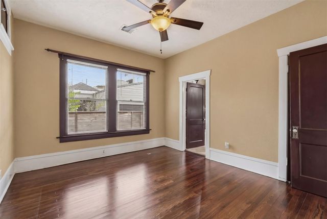 1211 Bingham Street, Houston, TX 77007