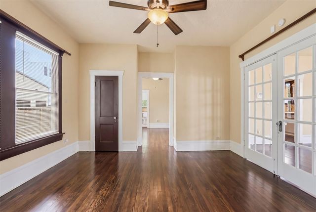 1211 Bingham Street, Houston, TX 77007