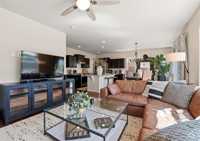 7088 Jagged Rock Circle, Colorado Springs, CO 80927