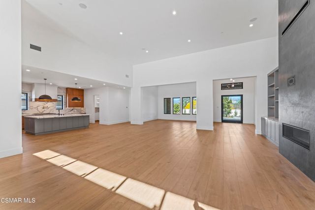 532 Corte Corrida, Camarillo, CA 93010