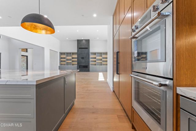 532 Corte Corrida, Camarillo, CA 93010