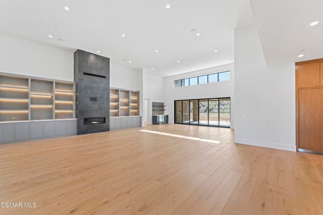 532 Corte Corrida, Camarillo, CA 93010