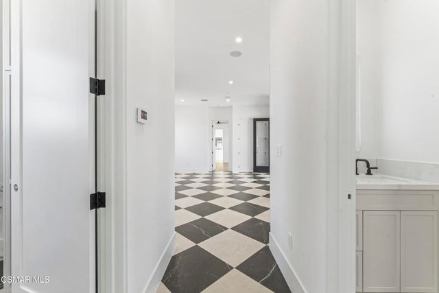 532 Corte Corrida, Camarillo, CA 93010