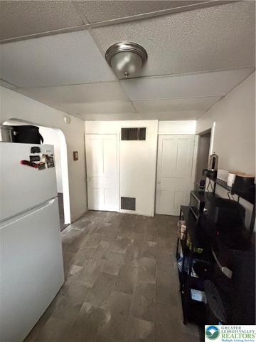 4731 Vera Cruz Road 6, Emmaus Boro, PA 18049