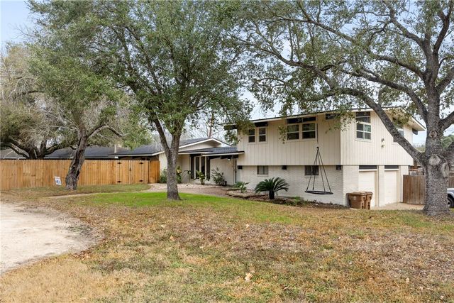11102 Birdwood, Corpus Christi, TX 78410