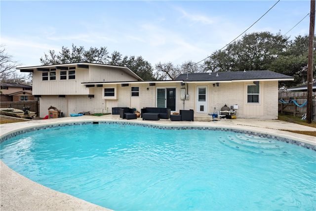11102 Birdwood, Corpus Christi, TX 78410