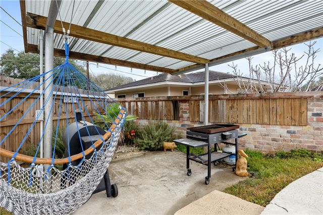 11102 Birdwood, Corpus Christi, TX 78410