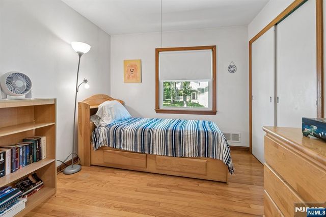 17 Orange Place, Wayne, NJ 07470