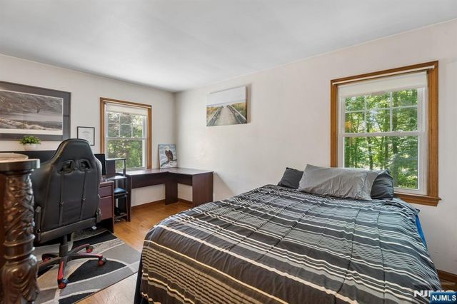 17 Orange Place, Wayne, NJ 07470