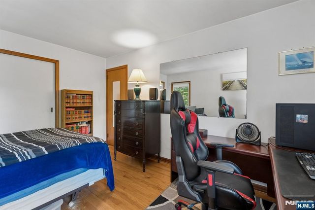 17 Orange Place, Wayne, NJ 07470