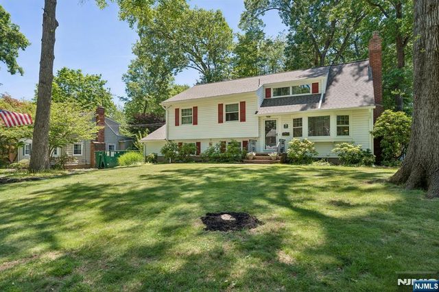 17 Orange Place, Wayne, NJ 07470