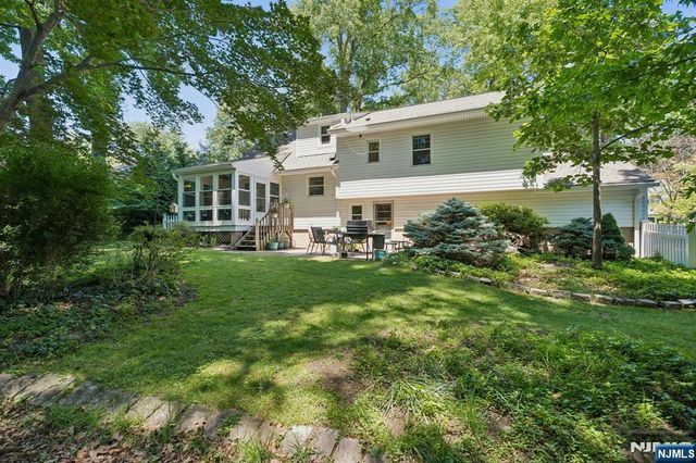 17 Orange Place, Wayne, NJ 07470