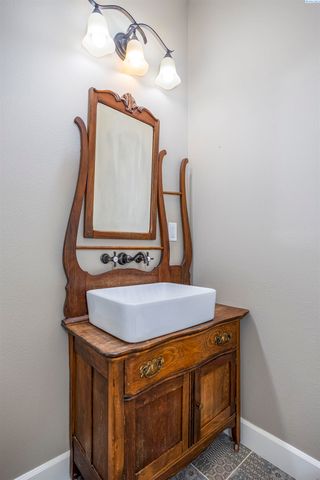 2112 Meritage Ave, Richland, WA 99352