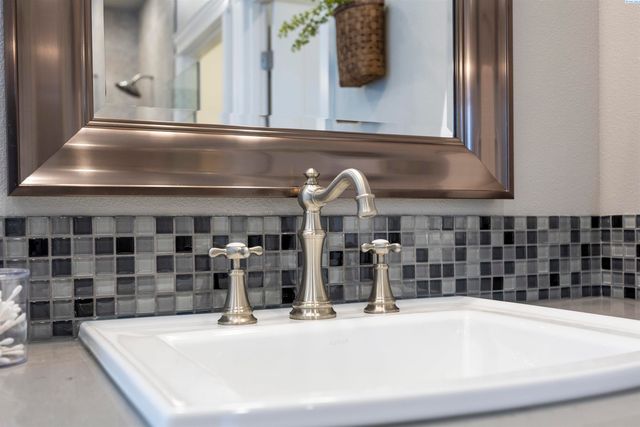 2112 Meritage Ave, Richland, WA 99352