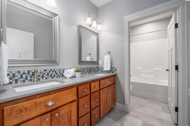 2112 Meritage Ave, Richland, WA 99352