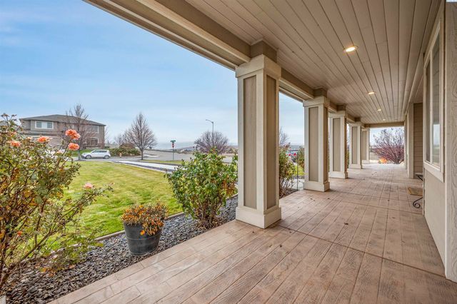 2112 Meritage Ave, Richland, WA 99352