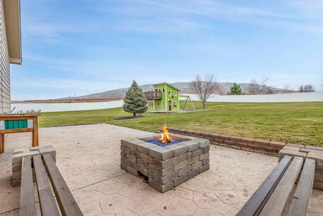 2112 Meritage Ave, Richland, WA 99352