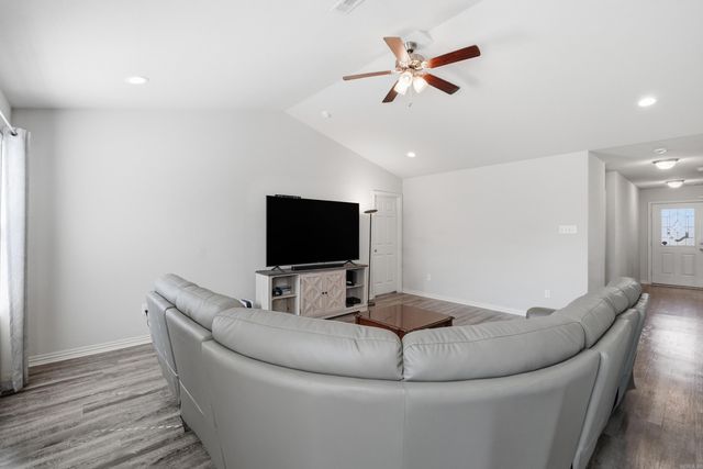 34 Bobby Circle, Cabot, AR 72023