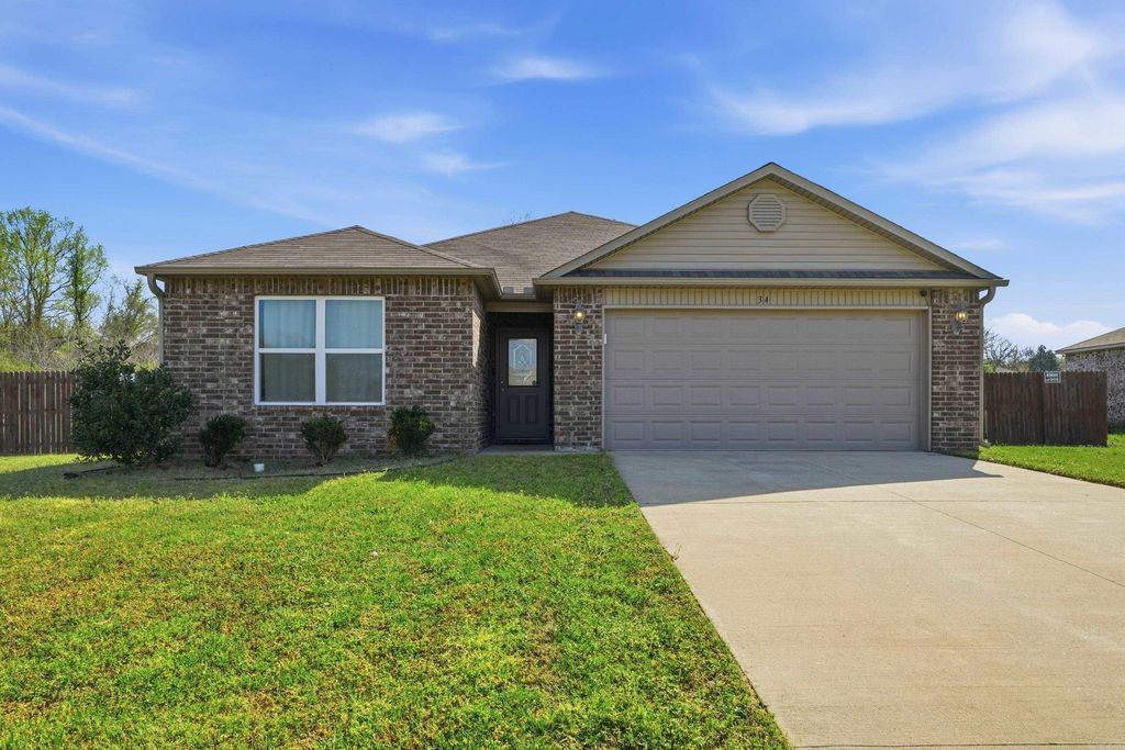 34 Bobby Circle, Cabot, AR 72023
