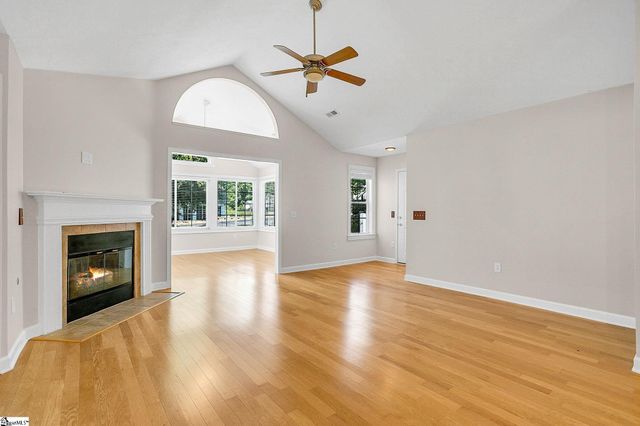 27 Fudora Circle, Simpsonville, SC 29681