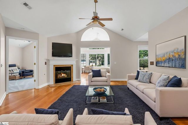 27 Fudora Circle, Simpsonville, SC 29681