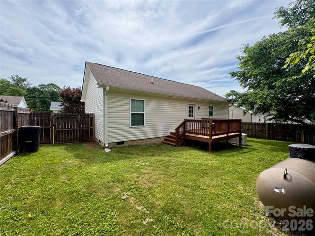95 Newberry Drive, Fletcher, NC 28732
