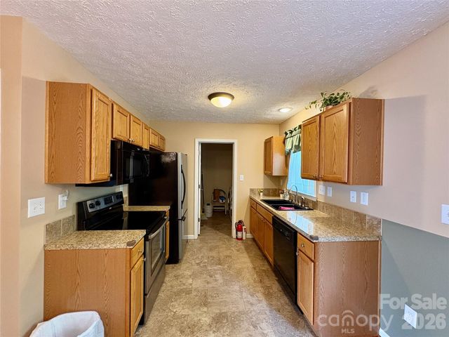 95 Newberry Drive, Fletcher, NC 28732