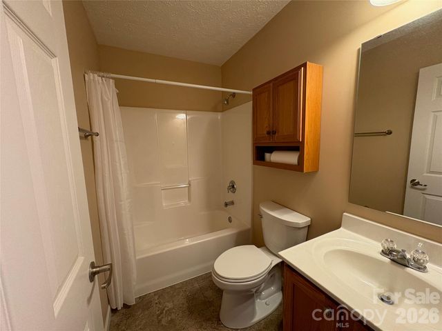 95 Newberry Drive, Fletcher, NC 28732