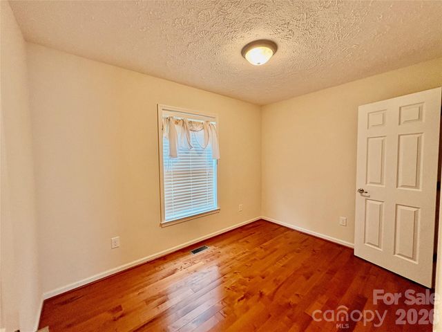 95 Newberry Drive, Fletcher, NC 28732