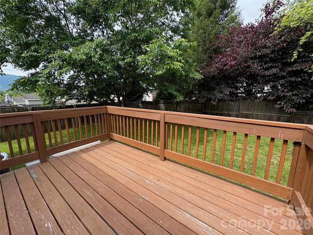95 Newberry Drive, Fletcher, NC 28732