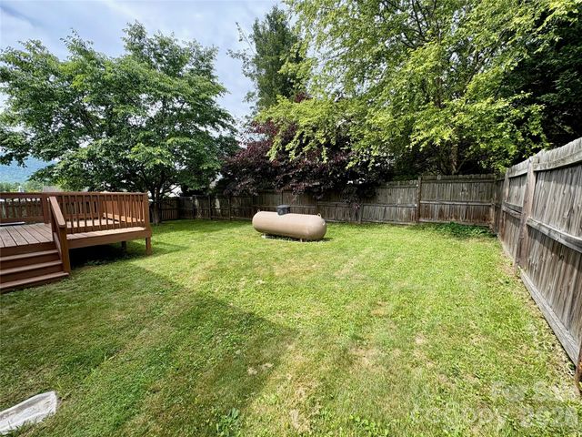 95 Newberry Drive, Fletcher, NC 28732